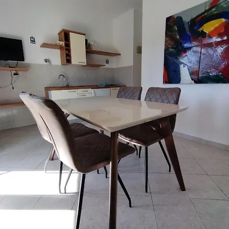Pidoc Apartman 4 Osobe * Primošten